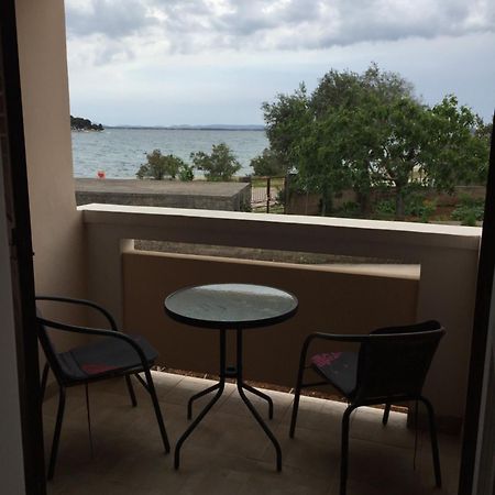 Guest House Punta Grzan Petrcane Room photo