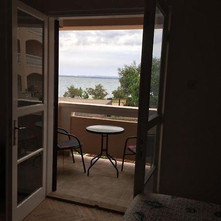 Guest House Punta Grzan Petrcane Room photo