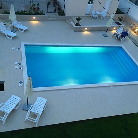 Guest House Punta Grzan Petrcane Exterior photo