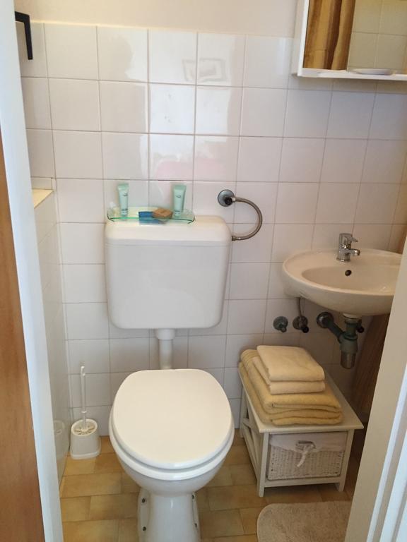 Guest House Punta Grzan Petrcane Room photo