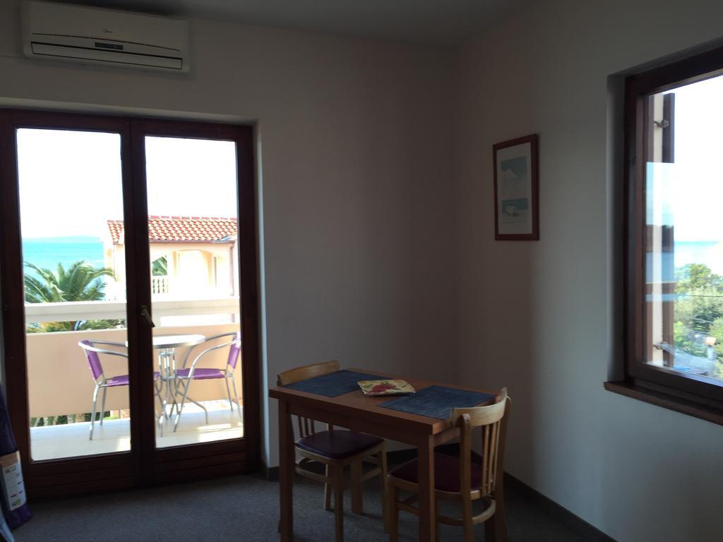 Guest House Punta Grzan Petrcane Room photo