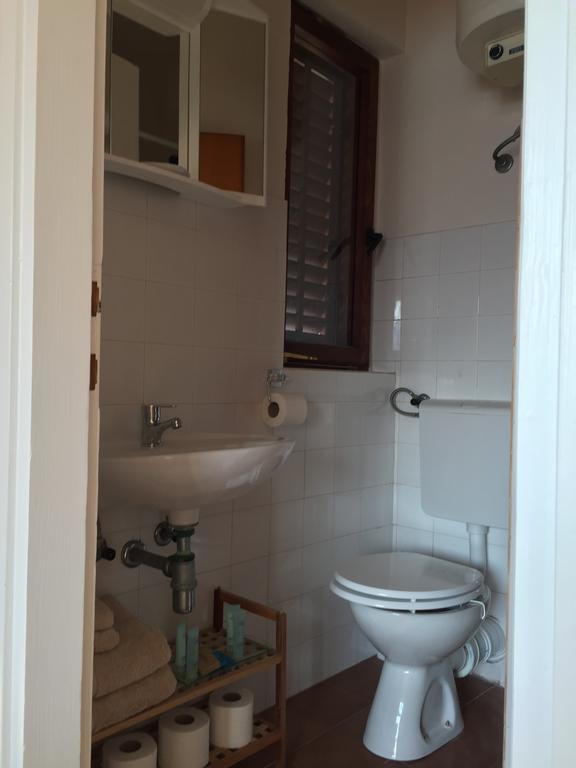 Guest House Punta Grzan Petrcane Room photo