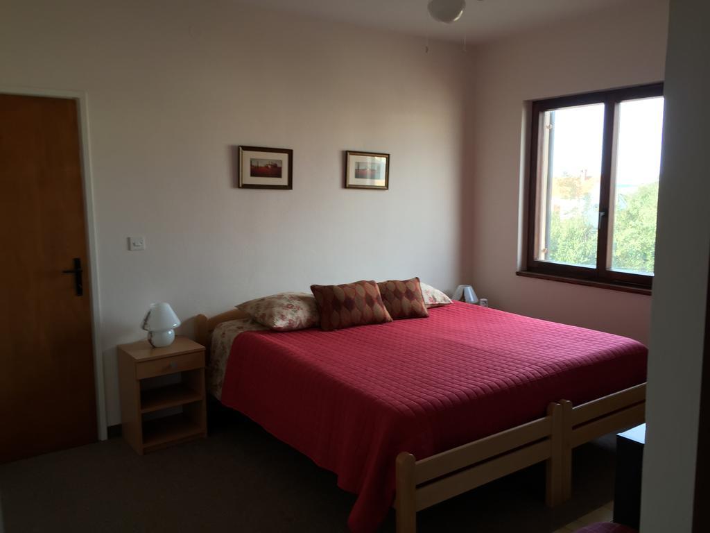 Guest House Punta Grzan Petrcane Room photo