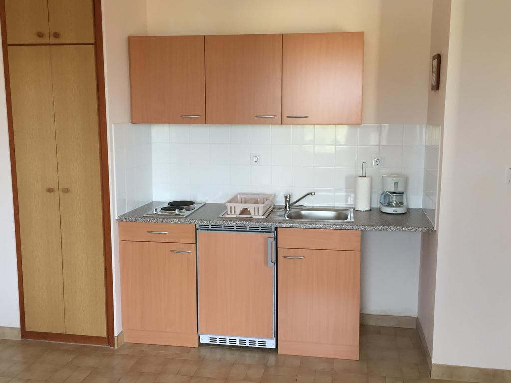 Guest House Punta Grzan Petrcane Room photo