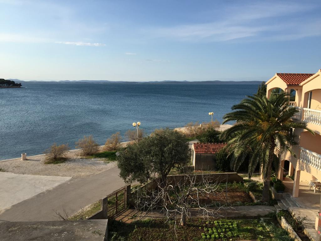 Guest House Punta Grzan Petrcane Room photo